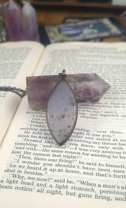 Pendentif en agate mousse violette - Pierre précieuse ovale - Cuivre électroformé