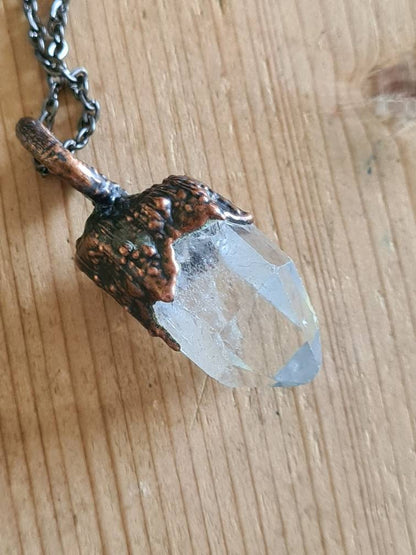 Pendentif en quartz clair - Cristal - Cuivre électroformé
